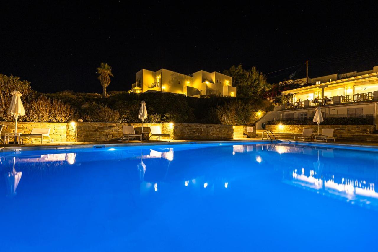 Akrotiri Hotel Parikia  Luaran gambar